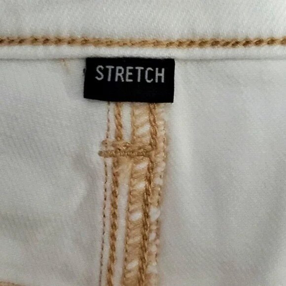 HOST PICK NWOT American Eagle Trendy Boho Chic Off White Wide Leg Cropped Jeans - Picture 13 of 15